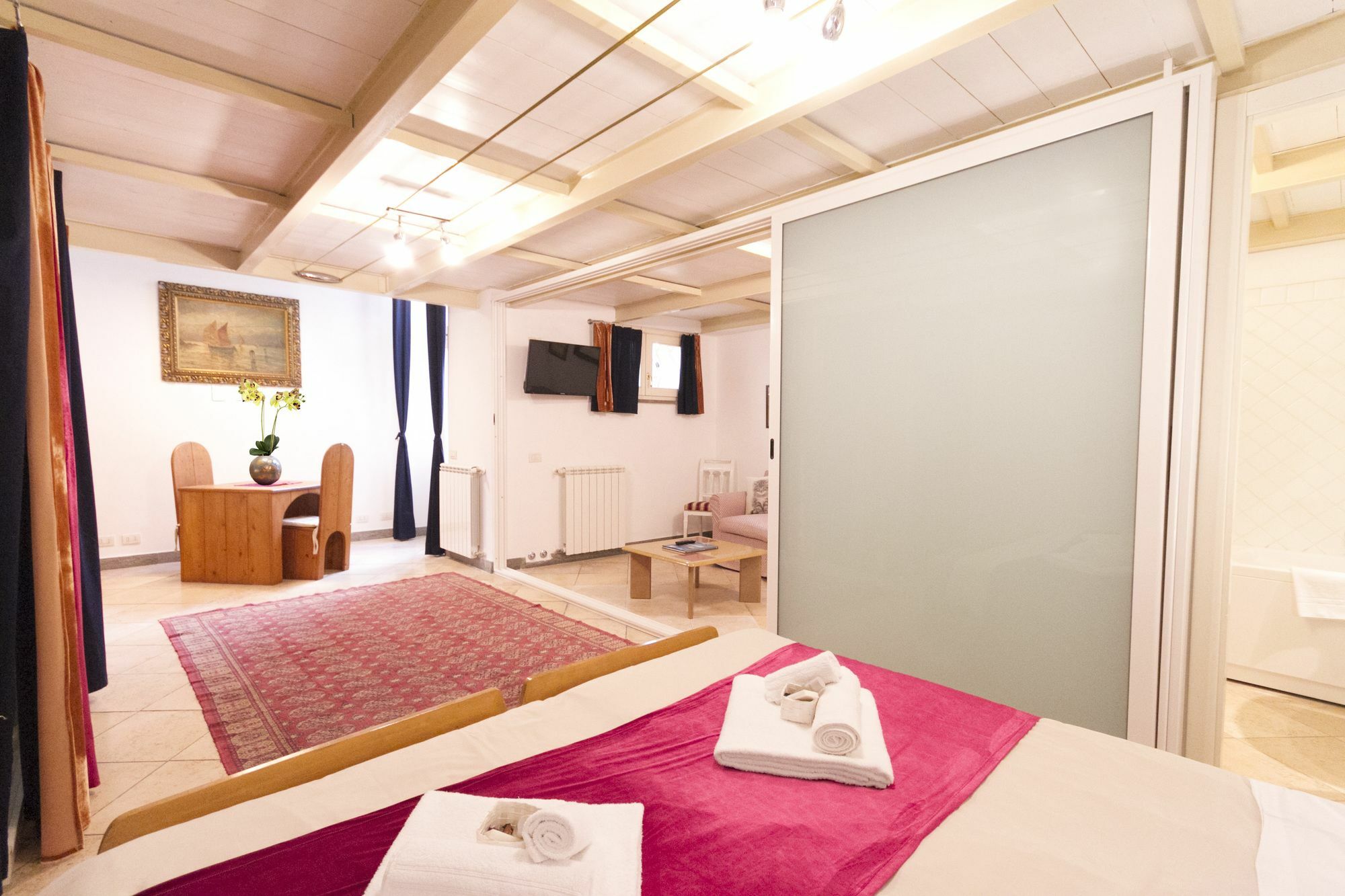 Monti Colosseum Apartment *