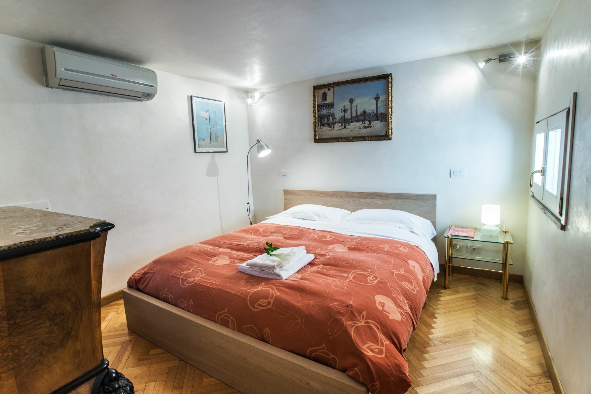 Apartment Monti Colosseum Rom